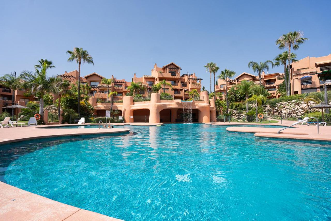 El Sol Sotoserena 2 Bedroom Apartment エステポナ エクステリア 写真